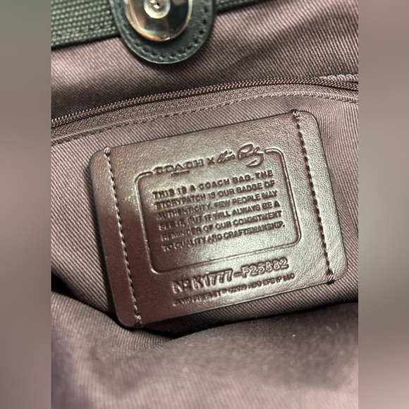 Coach Elvis tote - Picture 8 of 16